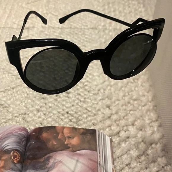 Fendi sunglasses ✨